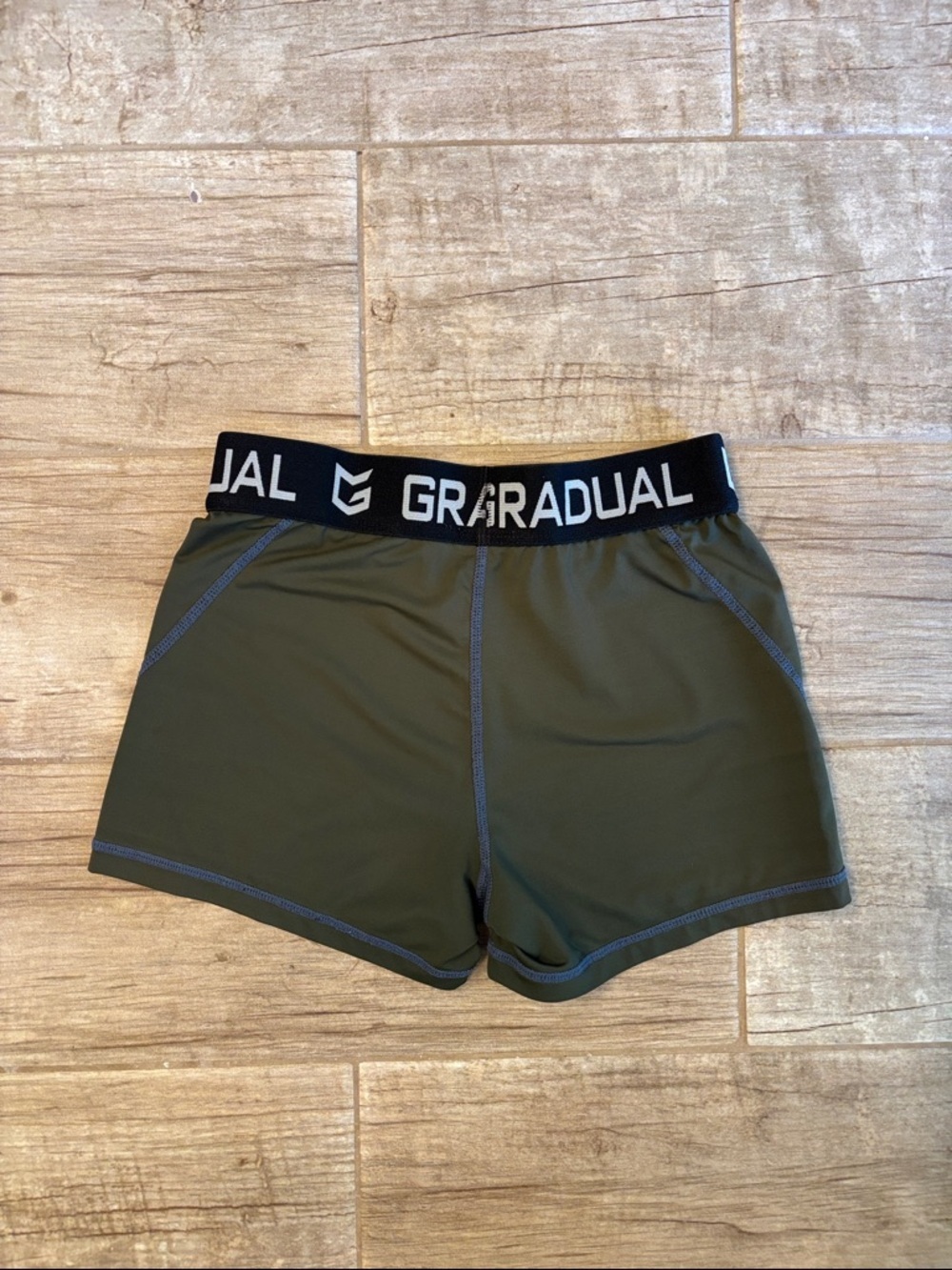 Gradual Performance Compression Shorts - Olive & Navy - Picture 3 of 5